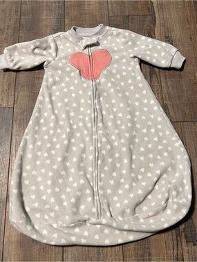 Carter’s‎ Fleece Sleep Sack Gray and Pink Heart Small Zip
